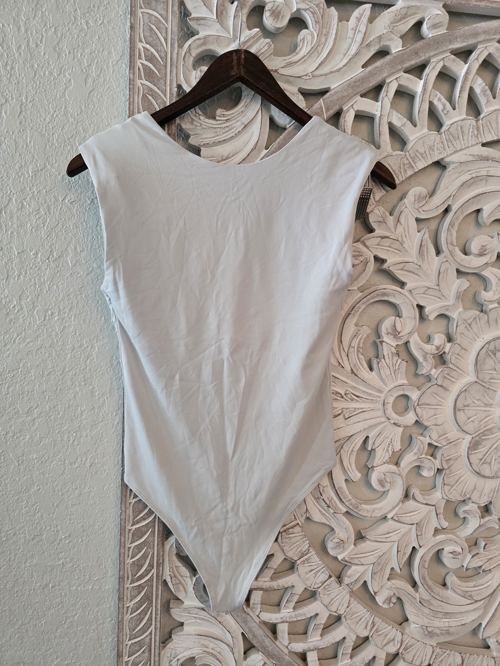 House Of Harlow 1960 Women's Sleeveless Scoop Neck Bodysuit Off White S